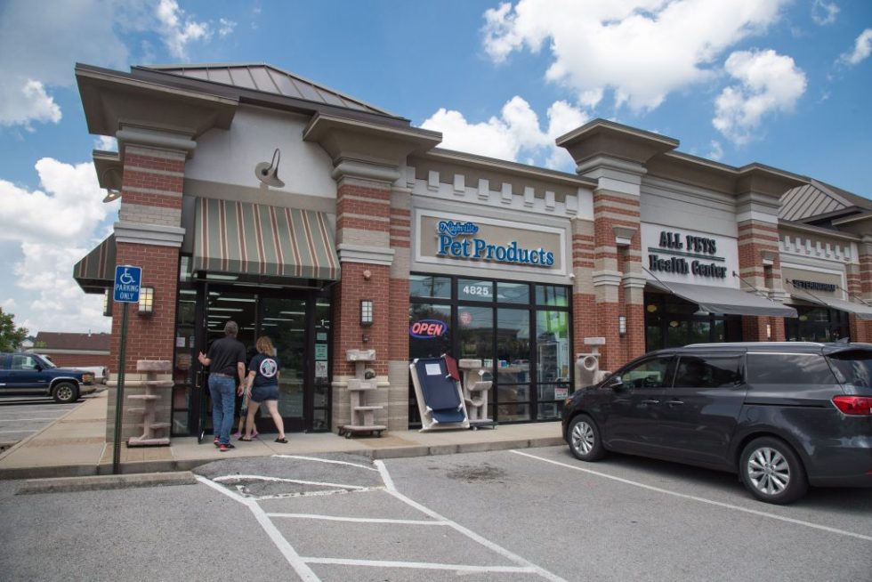 Locations Nashville Pet Products